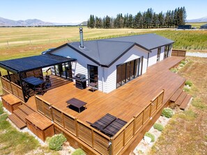 Exterior - Mountain View Retreat, Twizel FREE WIFI (Twizel)