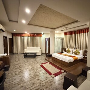 VIP Suite Room - Hotel Khatana Palace (Kota)