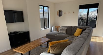 Gorgeous Family Frie · Gorgeous Family Friendly Getaway - FREE WIFI