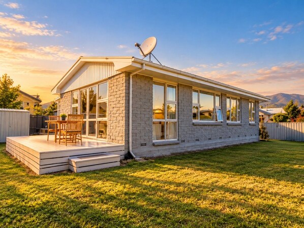 1 - Fantastic Family Home on Fraser -FREE WIFI -TWIZEL (Twizel)