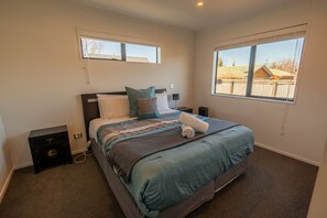 3 多间卧室、WiFi、床单