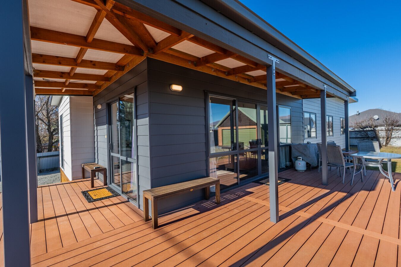 屋外ダイニングエリア