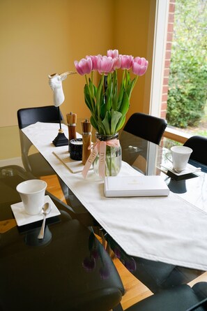 غرفة لتناول الطعام