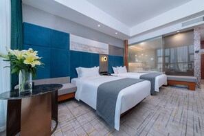 Superior Twin Room | Minibar, in-room safe, desk, blackout drapes - Golden Tulip Wuhan Wangjiawan (Wuhan)