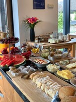 Free daily buffet breakfast