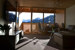 Family Apartment (Ferienwohnung Panorama) | Living area | Flat-screen TV, heated floors - Dorner Hof (Sibratsgfaell)