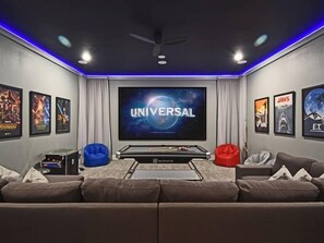 Game room - Style & Luxury: Reunion Villa, Pool, Spa & Cinema (Reunion)