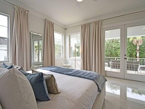 5 Schlafzimmer, Bügeleisen/Bügelbrett, Reisekinderbett, kostenloses WLAN