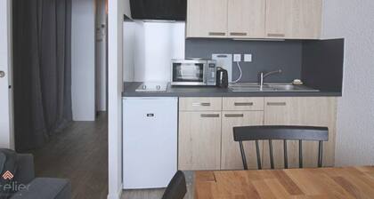 Studio cabin 4/5 pers, south-facing balcony, TV, equipped kitchen, ski locker
