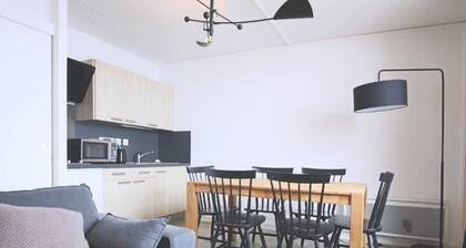 Studio cabin 4/5 pers, south-facing balcony, TV, equipped kitchen, ski locker