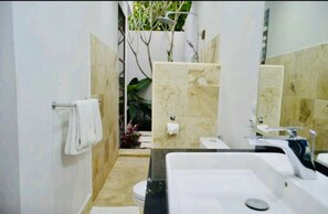Villa, 3 Bedrooms | Bathroom
