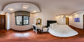 Premium bedding, memory-foam beds, minibar, in-room safe - Mia Hotel (Hanoi)
