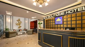 Quầy tiếp tân