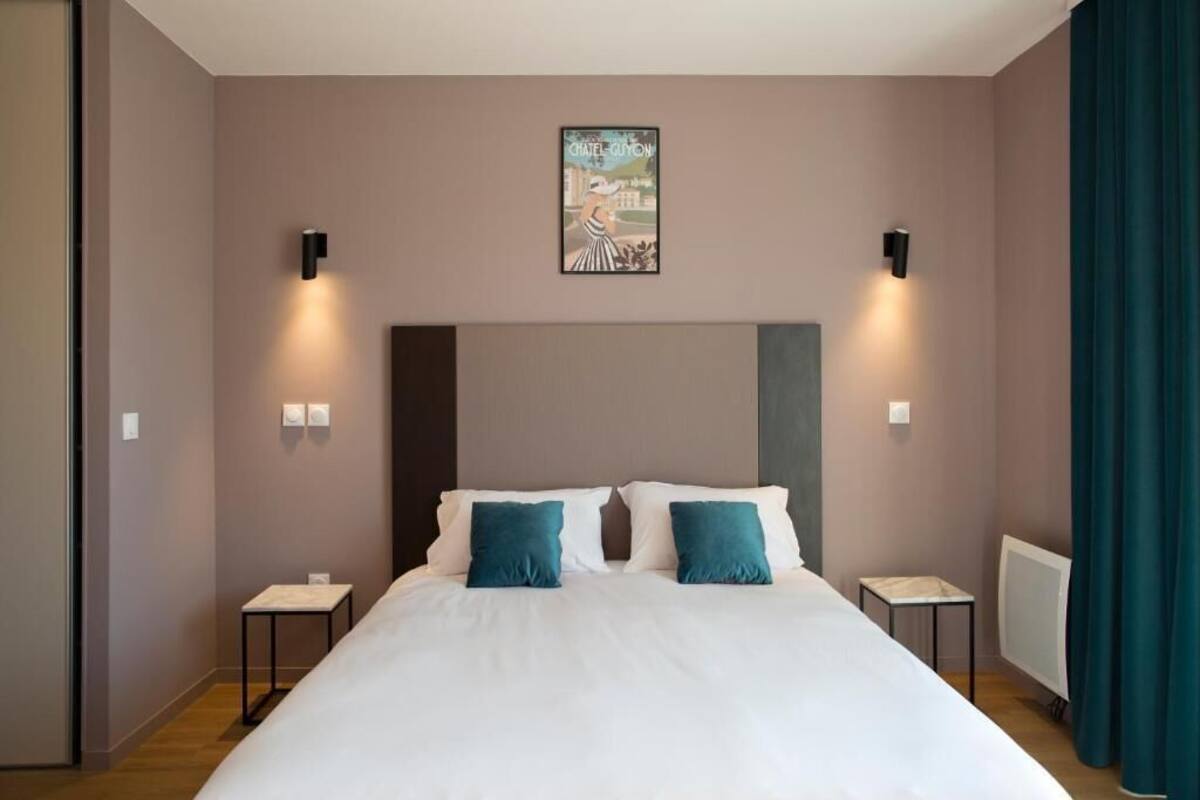 Chambres insonorisées, Wi-Fi gratuit, décoration personnalisée