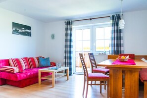 Comfort Apartment, 2 Bedrooms, Non Smoking, Mountain View (Fager) | Living area | Flat-screen TV, table tennis, heated floors - Erblehenhof (Forstau)