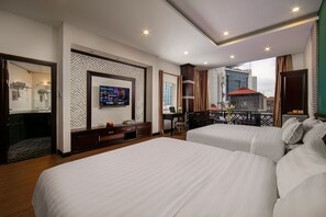 Flat-screen TV - Duc Trong Hotel (Hanoi)