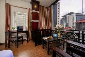 Family Suite, Balcony | Breakfast meal - Duc Trong Hotel (Hanoi)