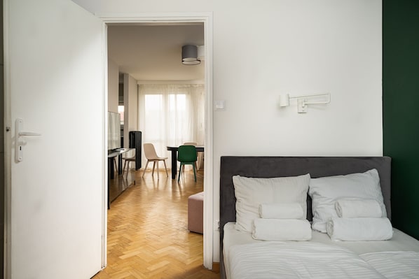 Family Apartment | 2 bedrooms, free WiFi, bed sheets - RentPlanet - Apartament Nankiera (Wroclaw)