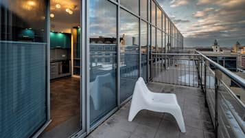 Căn hộ Deluxe | Ban công