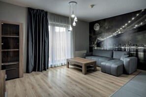 Comfort Apartment, 1 Queen Bed with Sofa bed | Living room