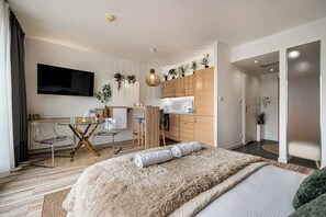 Ropa de cama hipoalergénica, decoración personalizada y wifi gratis 