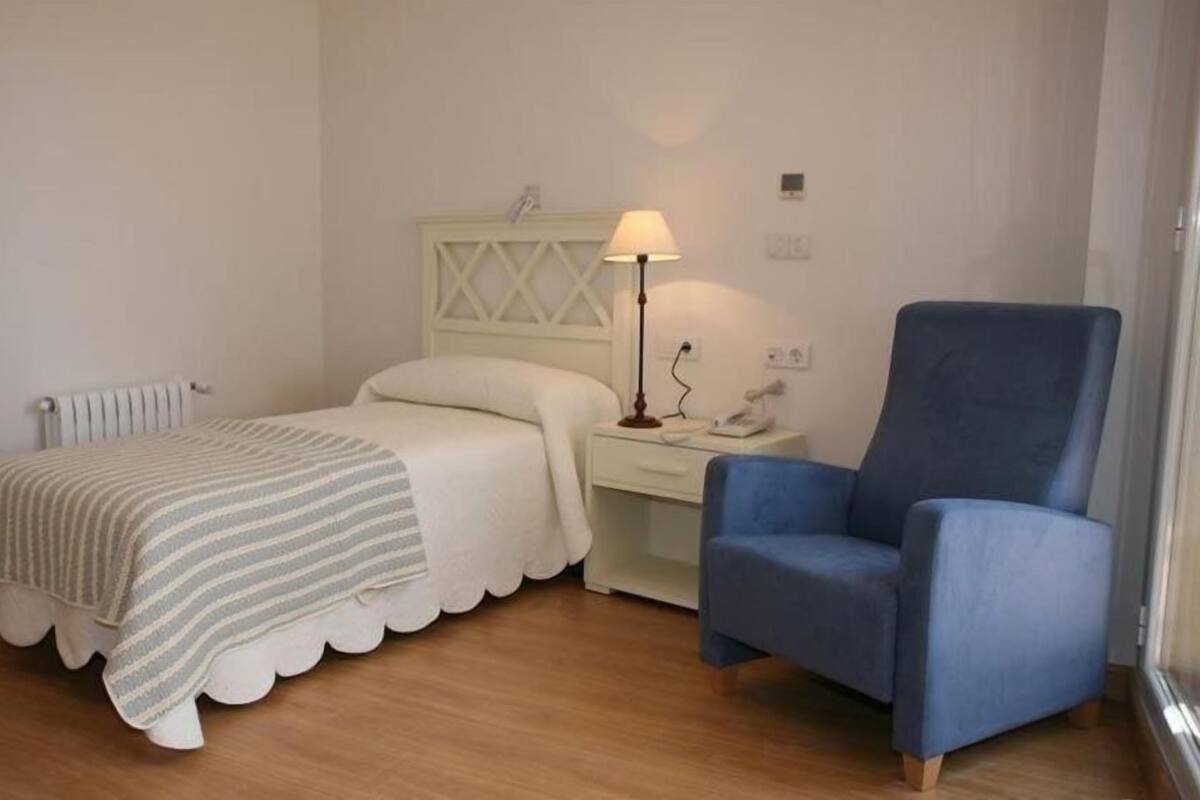 Single Room | Katil bayi/kot (surcaj), cadar katil 