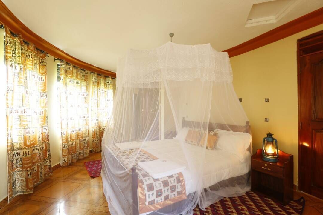 1 bedroom, hypo-allergenic bedding, individually decorated