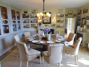 Dining - St. Remy-de-Provence, Sumptuous Villa Glorious Garden, 2 Pools (St. Remy de Provence)
