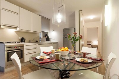 In Rome at Spanish Steps, Classy Apartment with Modern Design in an Historic Palazzo
