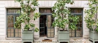 Vivaldi, In Paris' Marais, in Historic Palace, Artfully Restored large apartment