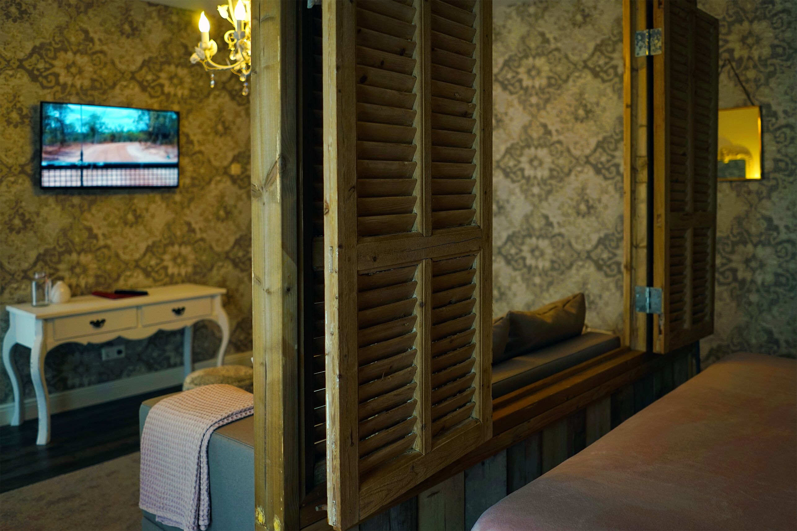 suite | room amenity