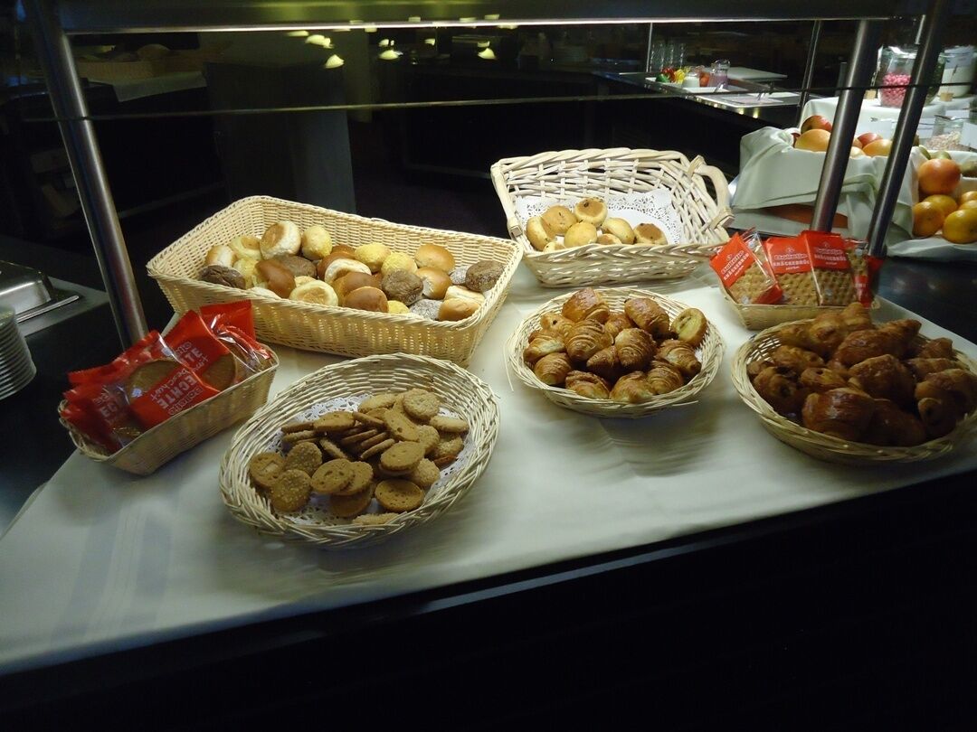 daily buffet breakfast (eur 16.50 per person)