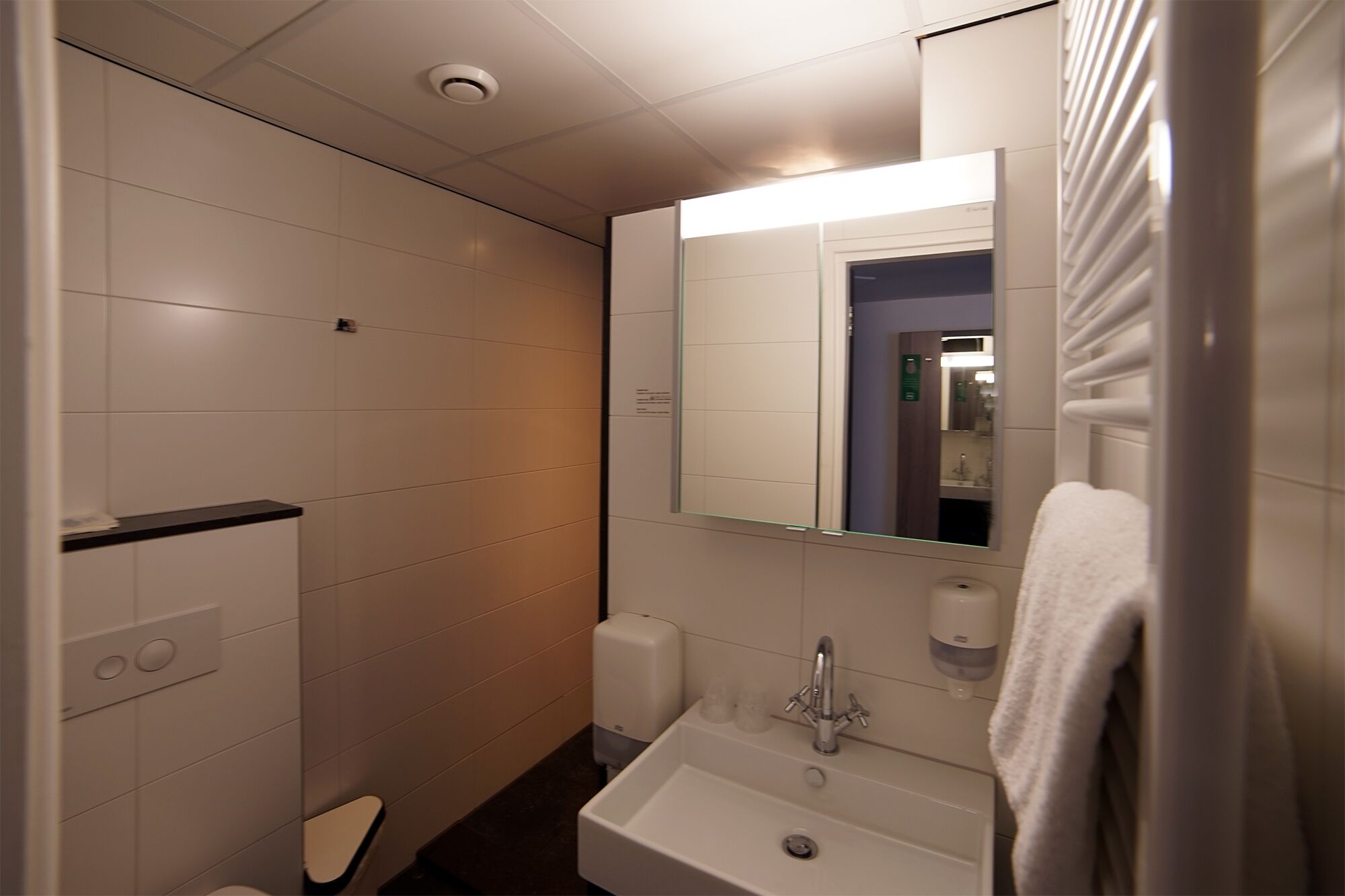 comfort double room | bathroom sink