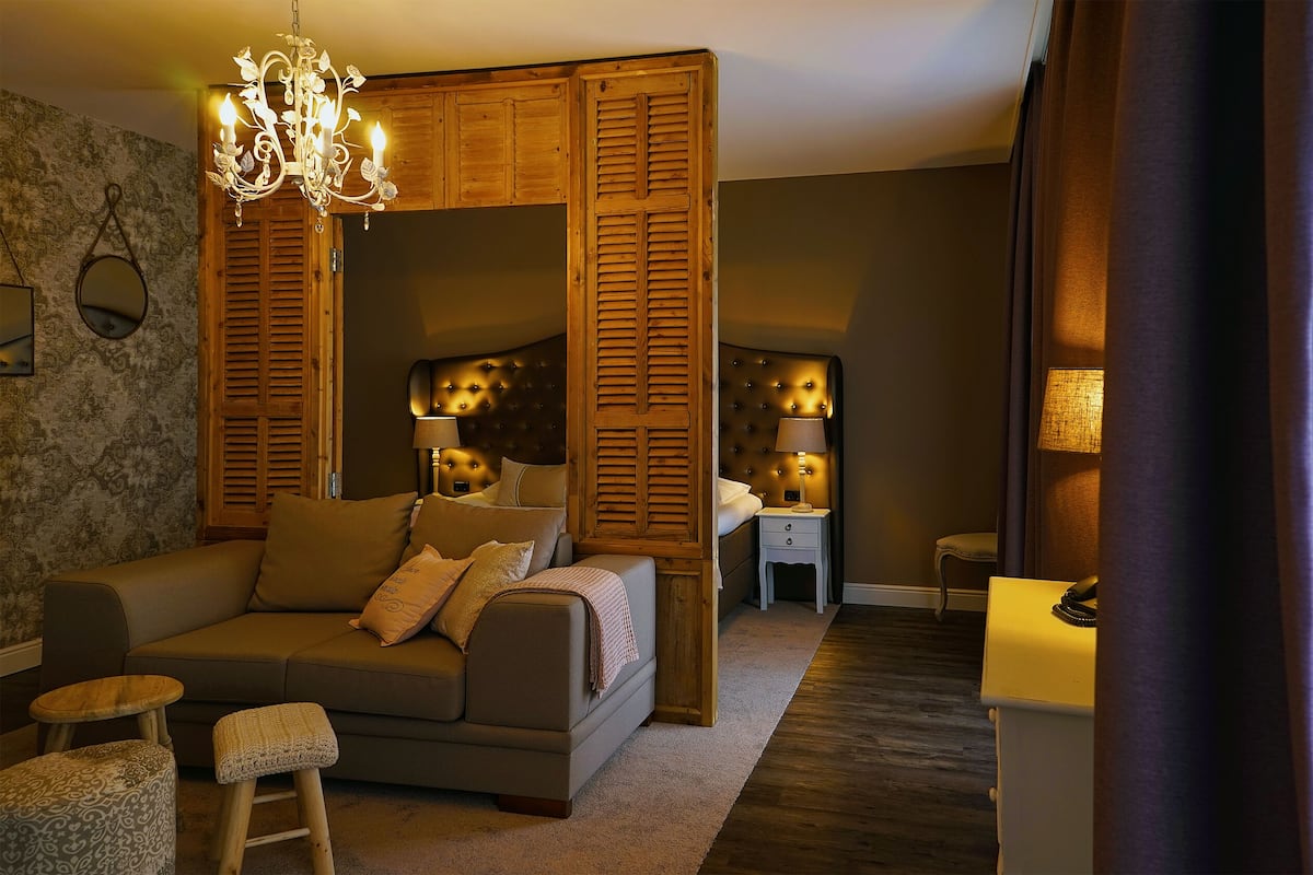 Suite | Living area