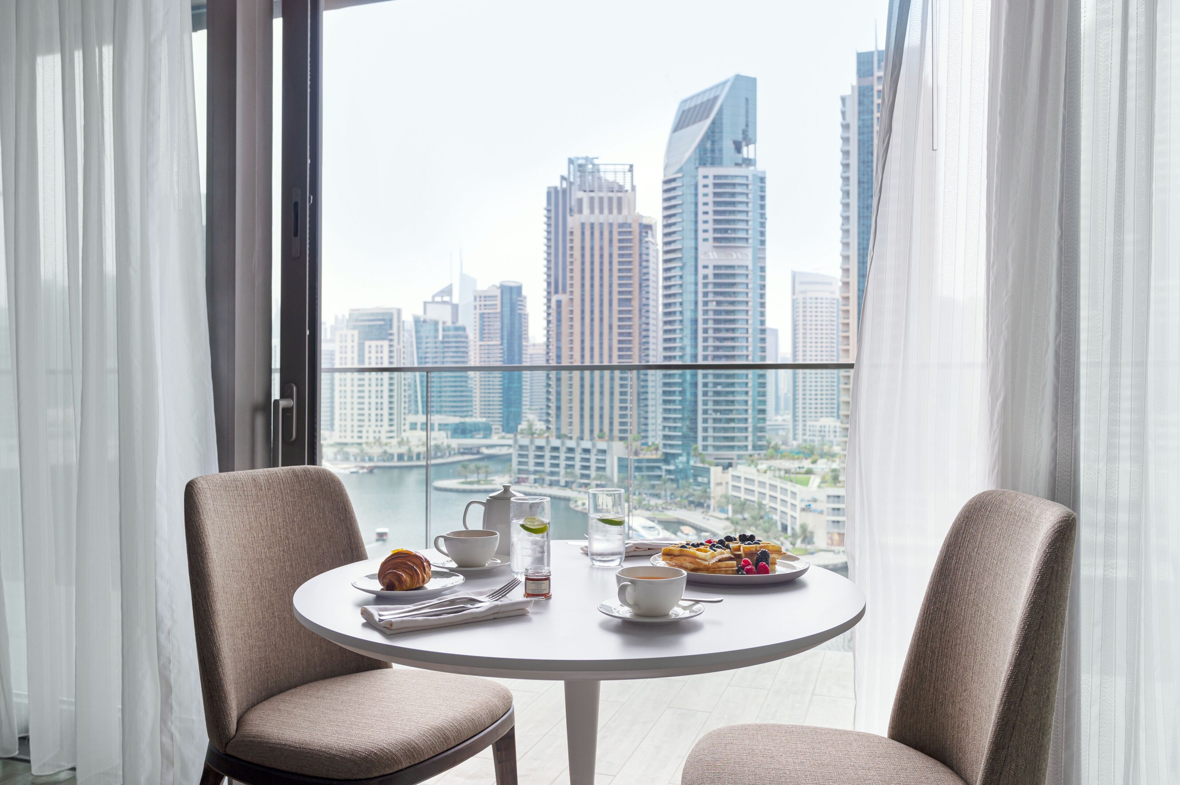 daily full breakfast (aed 110 per person)