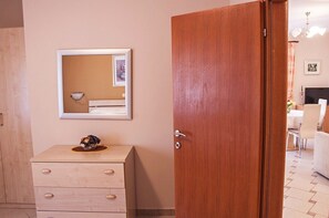 1 間睡房、上網、床單