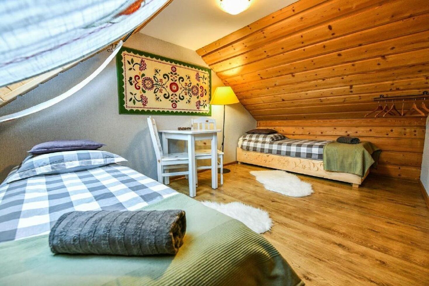 Quarto superior (12) | Ferros/tábuas de passar roupa, Wi-Fi de cortesia