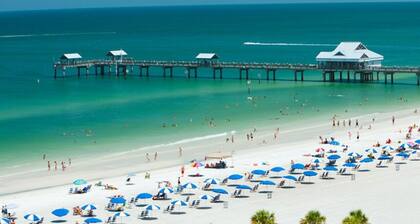 The Hideaway House (mins from Clearwater)