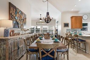 Dining - Gone Coastal 3 by Beach Boutique Rentals (Holmes Beach)