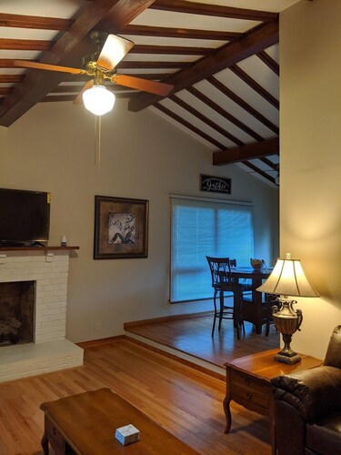 s1. Beautiful home in historic Scottsboro w/ pool