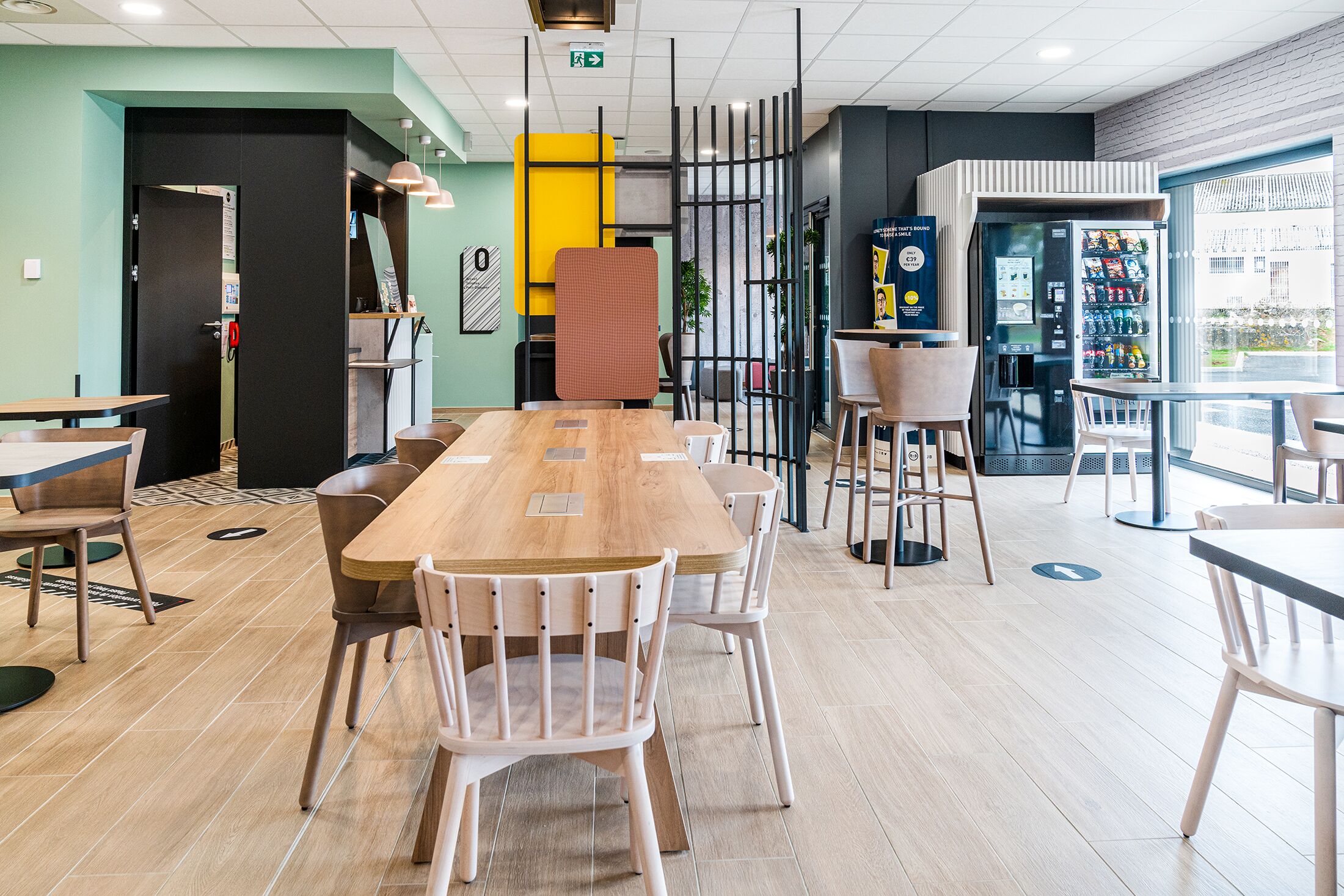 daily buffet breakfast for a fee