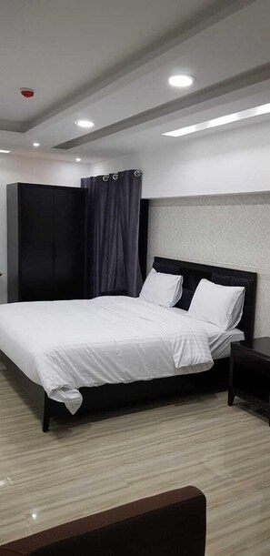 Comfort Room | Premium bedding, free WiFi