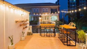 Deluxe Townhome (207) | Balcony - The Terrace Pratumnak Pool Villa (Pattaya)