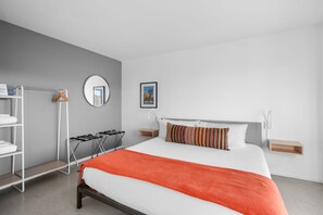 2 عدّة غرف نوم ومكتب وسرير سفر وواي فاي