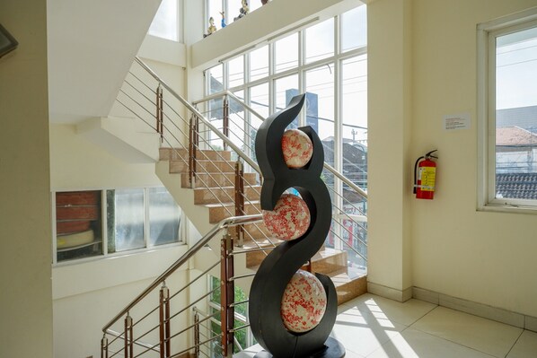 Interior - Reddoorz Near Lempuyangan Train Station (Yogyakarta)