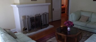 Elegant home away from home for the entire family! Whole home!