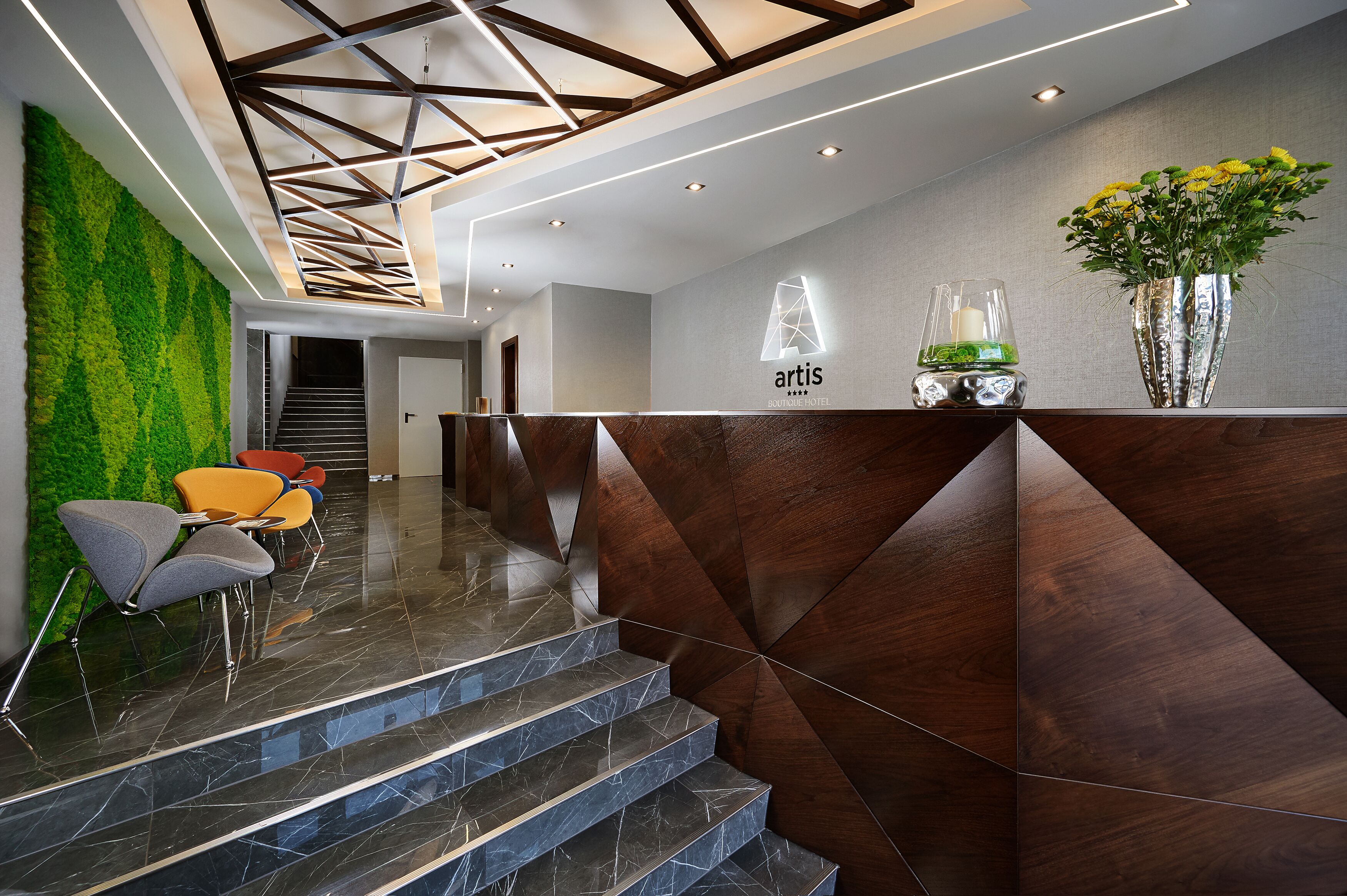 ฝ่ายต้อนรับ