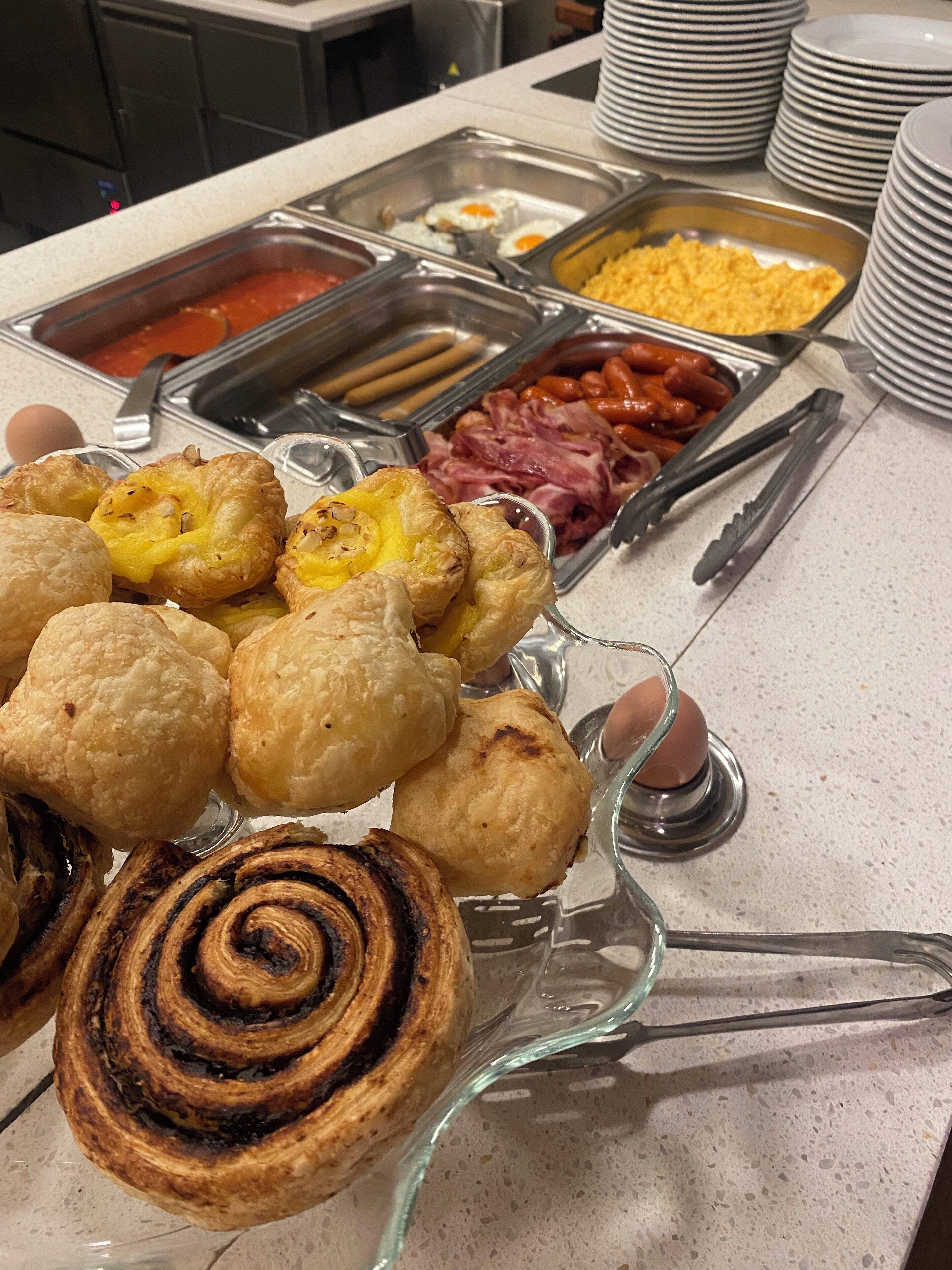 뷔페 아침 식사