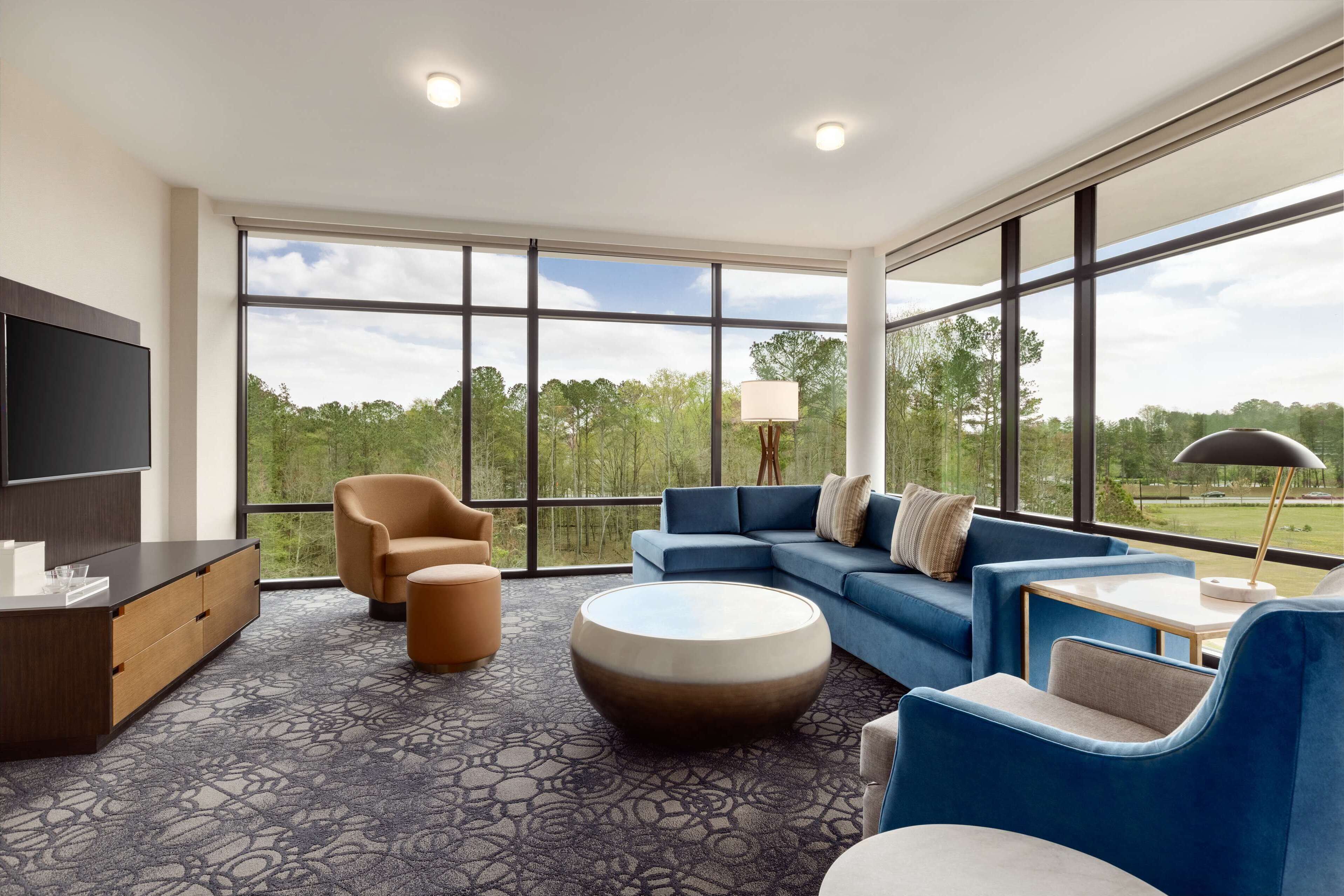 1 bedroom, egyptian cotton sheets, premium bedding, pillow-top beds