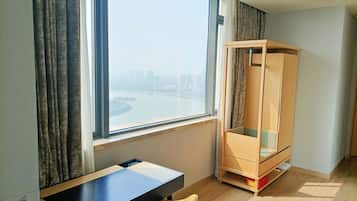 Habitació Comfort, 1 llit de matrimoni gran, vistes al llac | Balcó